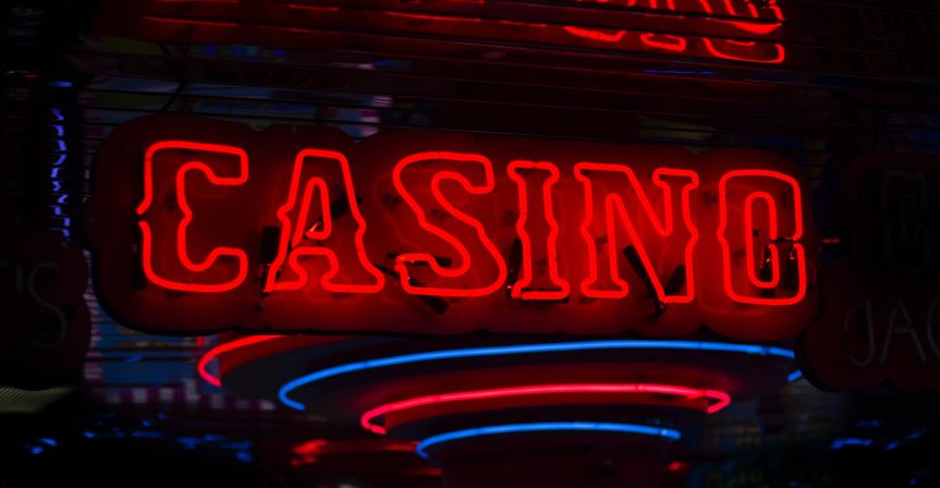 How to Turn a Profit When Playing at Any Online Casino